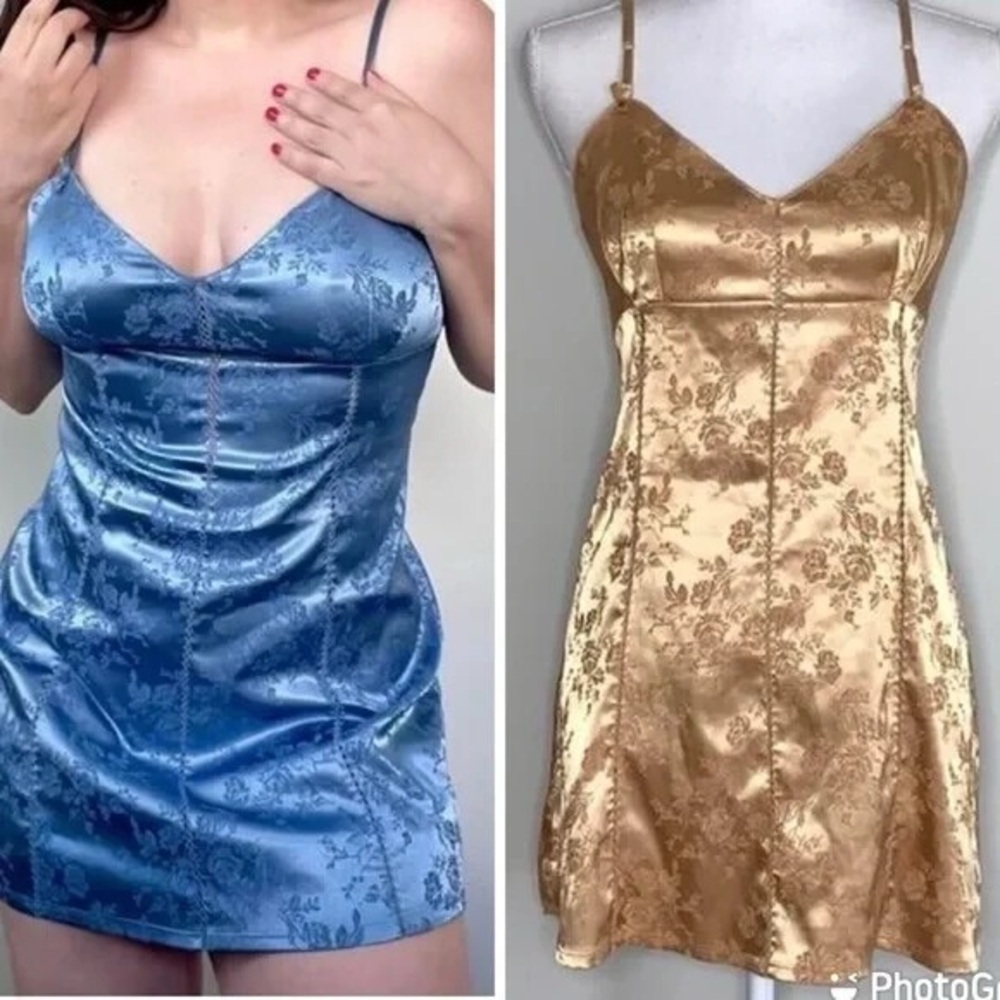Vintage Victoria’s Secret MEDIUM gold lace back chemise slip lingerie - Picture 2 of 6